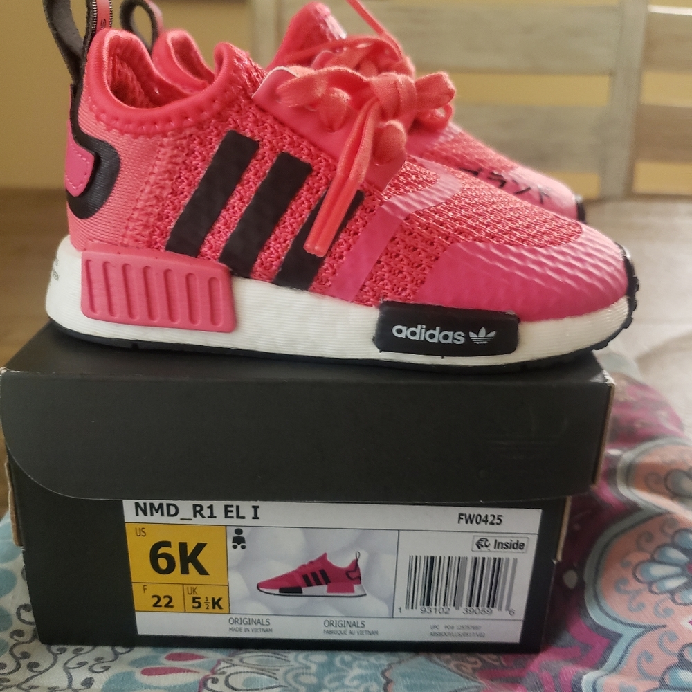 ADIDAS - Picture 2 of 10